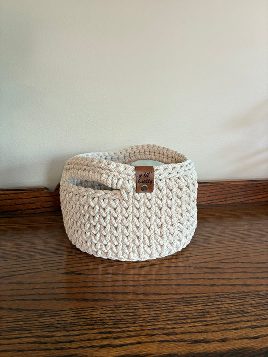 8" handled basket (Copy)