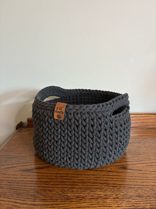 10" handled basket